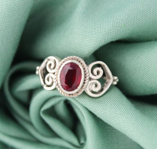 Handgefertigter rubin ring - rubin, 925